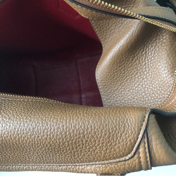 Tory Burch tan leather shoulder bag - Picture 9 of 15
